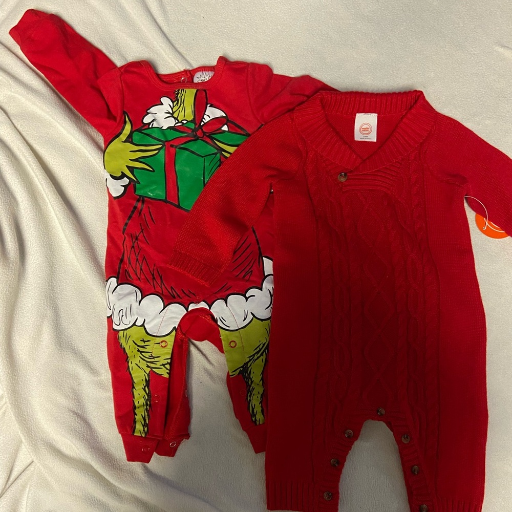 Set of 2 Christmas / Holiday Rompers 🎄🎅
